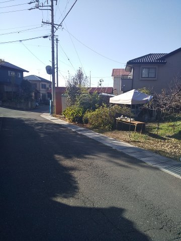 ５４３２９　岐阜市長良西山前土地の前面道路含む現地写真