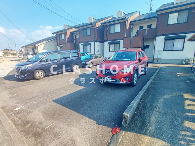 ニューセジュール東栄Ⅱ　　　刈谷市近郊の賃貸はクラスホームの駐車場