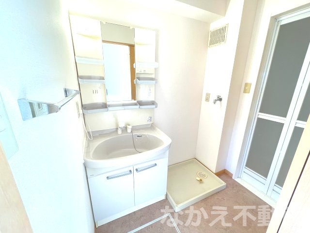 【洗面所】 | 忙しい朝には欠かせない洗面所です