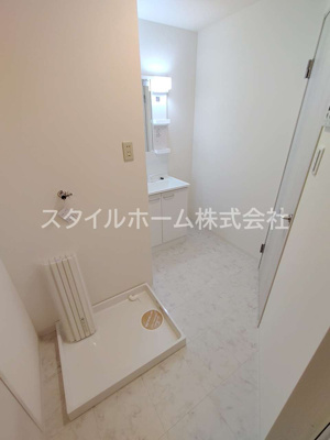 【その他】 | カーサいなりB | 別部屋写真です。