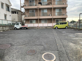 【駐車場】