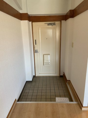 シャローム山城の玄関