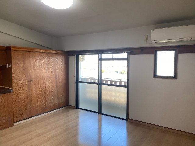 シャローム山城の洋室