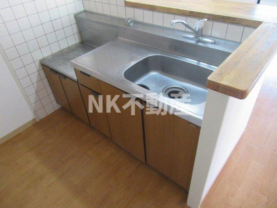 【キッチン】 | アルブル（荒本賃貸） | コンパクトなキッチンで掃除もラクラク