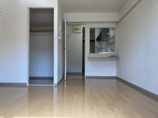 【居間・リビング】 | ファミーユ小白川 | 別室写真