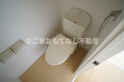 【トイレ】 | シャン ドゥ フルール | お問合せはなご家おもてなし不動産へ。シャンドゥフルール