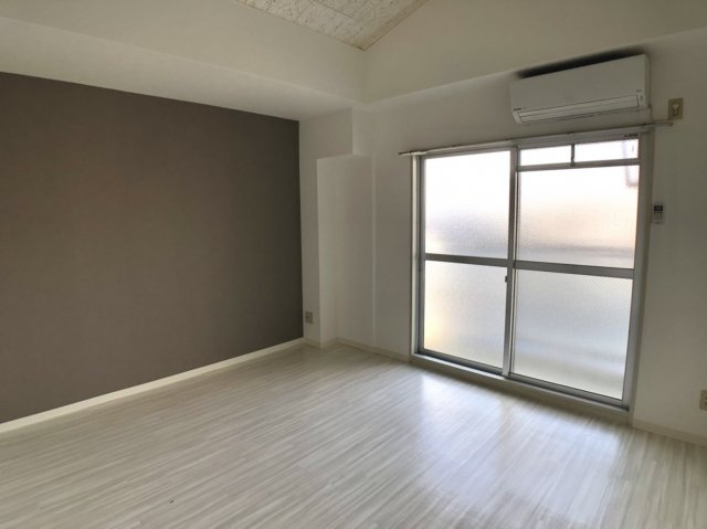 バーズ・ハウス ( 近畿大学 一人暮らし )の居間・リビング