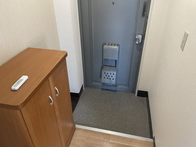 【玄関】 | ヒラヤマビル