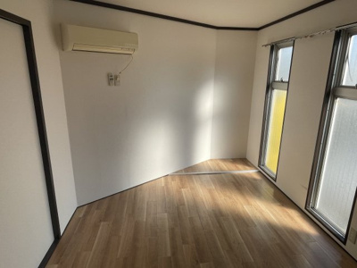 【洋室】 | ヒラヤマビル