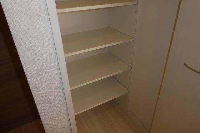 D-room笹沖の収納|廊下収納