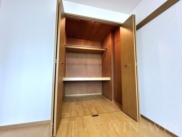 ハイム牛川通の収納