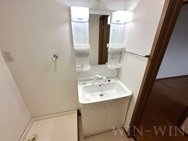 ハイム牛川通の独立洗面台