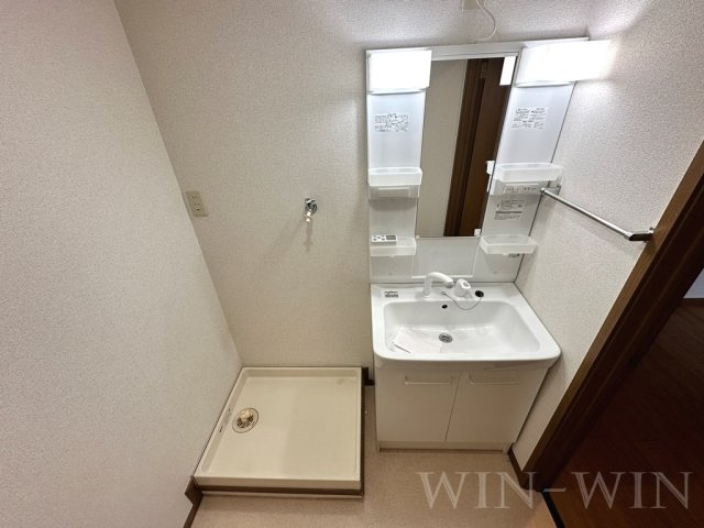 ハイム牛川通の洗面所