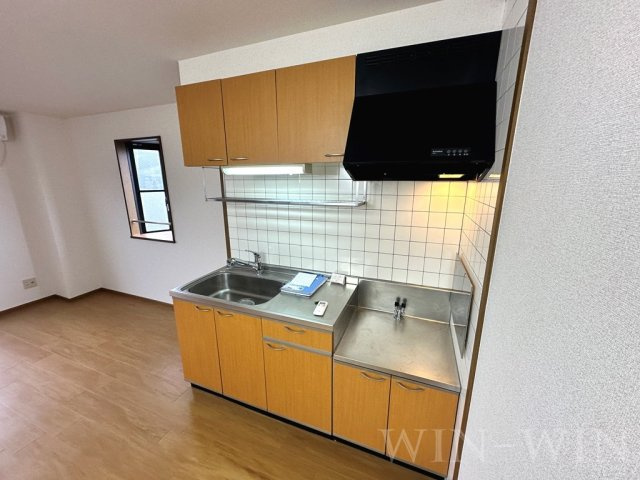 ハイム牛川通のキッチン