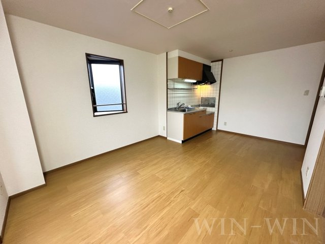 ハイム牛川通の居間・リビング