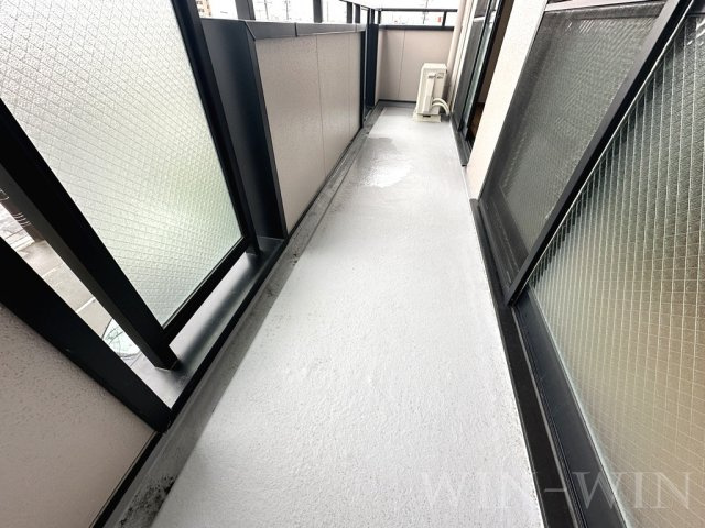 ハイム牛川通のバルコニー