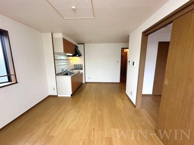 ハイム牛川通の居間・リビング