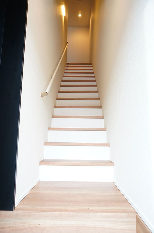 【ガレージハウス】inCELL木更津 THE Luxuryの玄関|玄関・階段