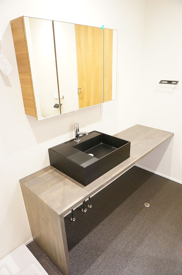 【ガレージハウス】inCELL木更津 THE Luxuryの洗面所