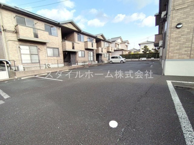 【駐車場】 | エクセルコート鷹丘Ａ