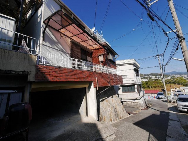 西山町4丁目戸建の外観