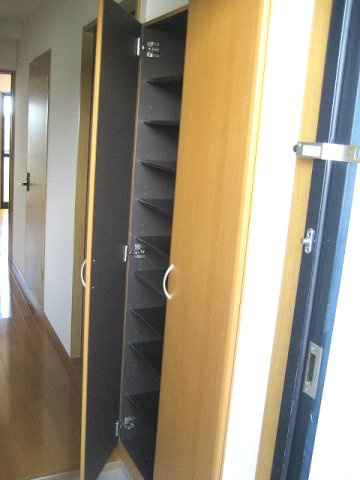 熊本市北区飛田２丁目の賃貸マンションの玄関