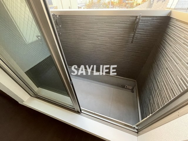 Y’s放出のバルコニー