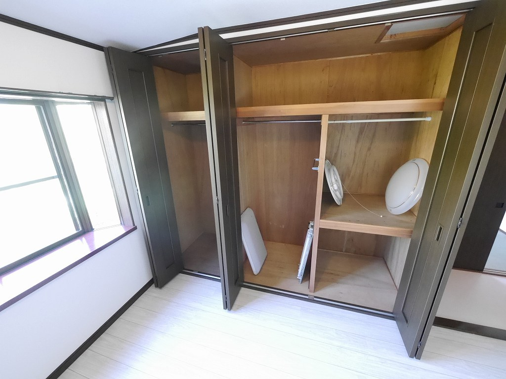 長田区西山町4丁目10-6戸建の収納
