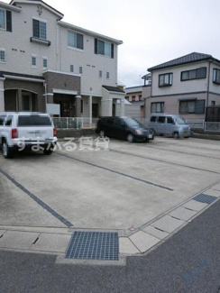 【駐車場】