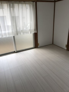 【居間・リビング】 | 若松白田住宅