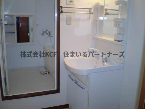クレースモールA棟の洗面所|使いやすい洗面所です