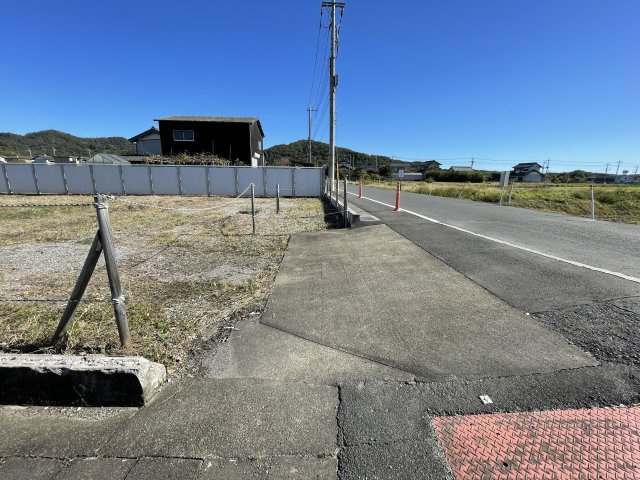 佐野市新吉水町 売地の外観|敷地進入口