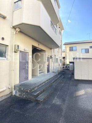 【エントランス】 | 下堤ハイツ | 清潔なエントランスです