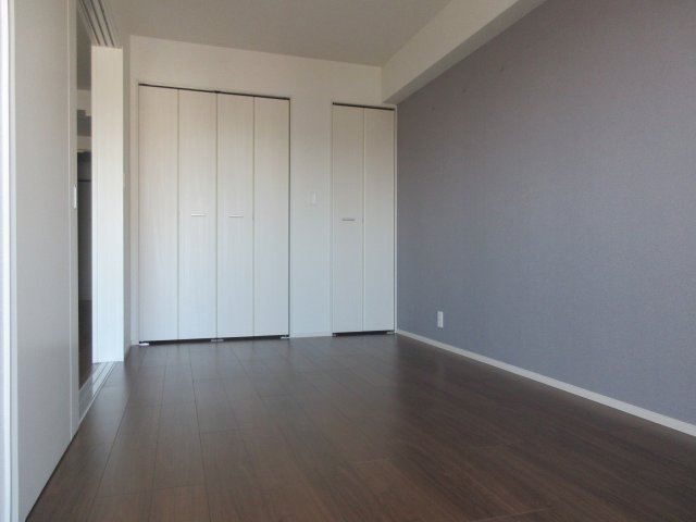 エムライズ大観町の洋室