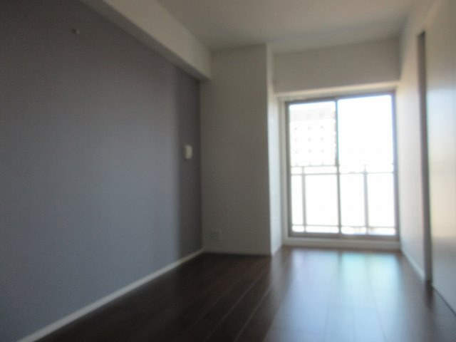 エムライズ大観町の洋室