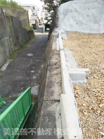 ５９８１６　岐阜市上加納山土地のその他