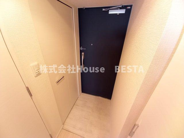 S-RESIDENCE神戸元町の玄関