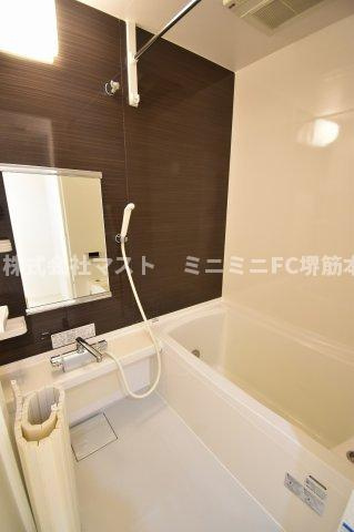 プルミエール南本町の浴室