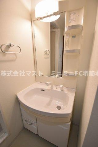 プルミエール南本町の洗面所