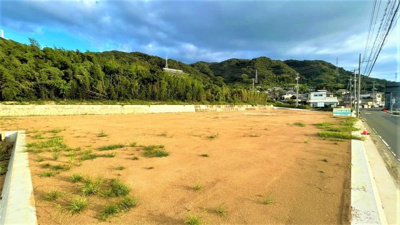 【前面道路含む現地写真】 | 西海岸オーシャンビュー　600坪の土地