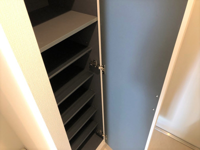 【玄関】 | ブラッケンハイツ