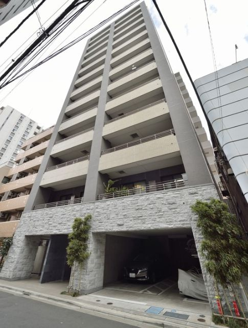 プレシス上野リュクスの外観