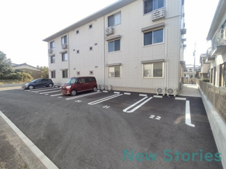【駐車場】 | ミルキー住吉 | 駐車場です