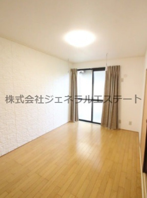 【洋室】 | オークサイド | 落ち着いた色調の洋室です