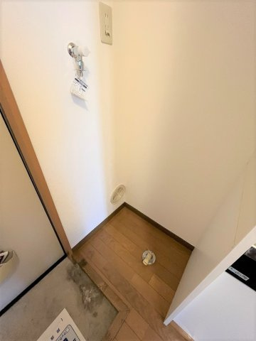 【設備】 | Bフラット | 室内洗濯機置き場