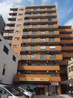 ライオンズマンション生麦第5　（鶴見区生麦4丁目）の外観|物件の外観です 　ライオンズマンション生麦第５　1988年5月築　新規リノベーション　2LDK　京急本線「生麦」駅徒歩7分　アフターサービス保証付き　全居室エアコン設置可能　人気の対面式キッチン　　　