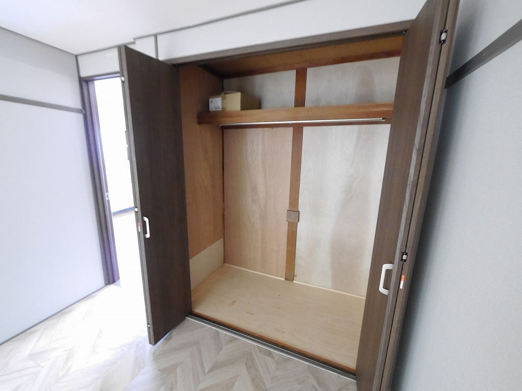 鈴蘭台東町2丁目戸建の収納