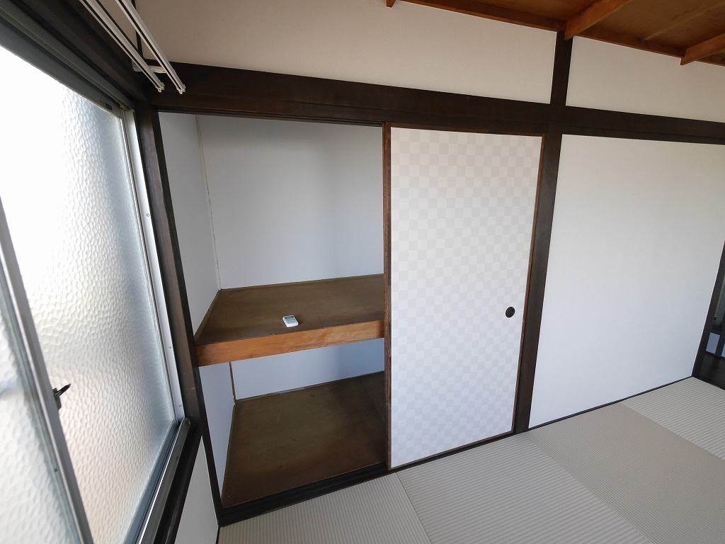 鈴蘭台東町2丁目戸建の収納