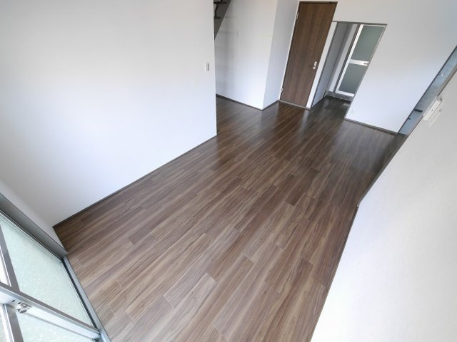 鈴蘭台東町2丁目戸建の居間・リビング