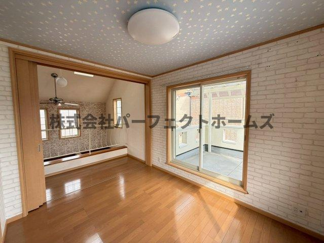 私部西4丁目戸建　賃貸の洋室|洋室です